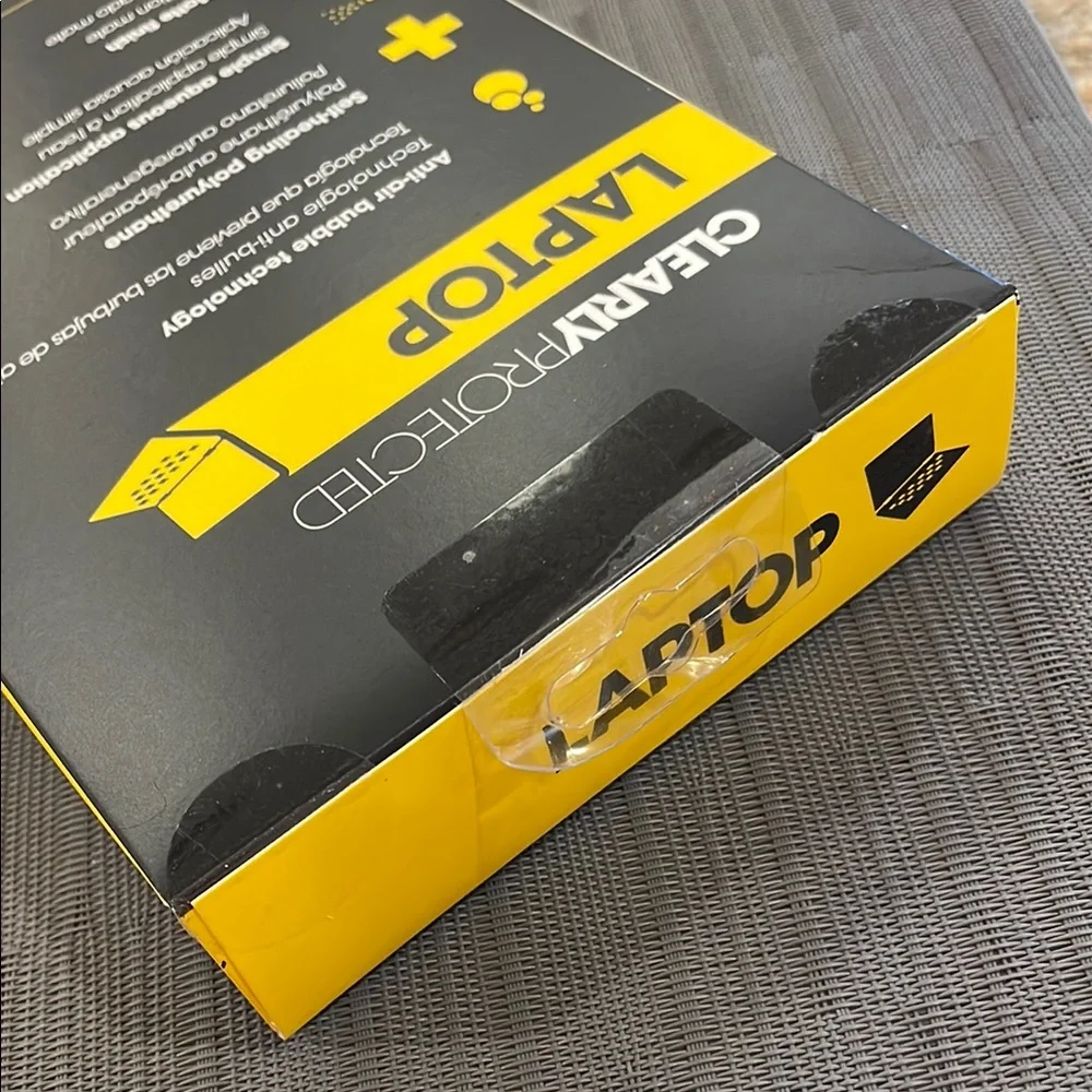 NIB OtterBox Clearly Protected MacBook Pro 13” Laptop Protector Film Cover